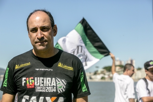 Vin Cius Eutr Pio Curte O Reconhecimento No Figueirense