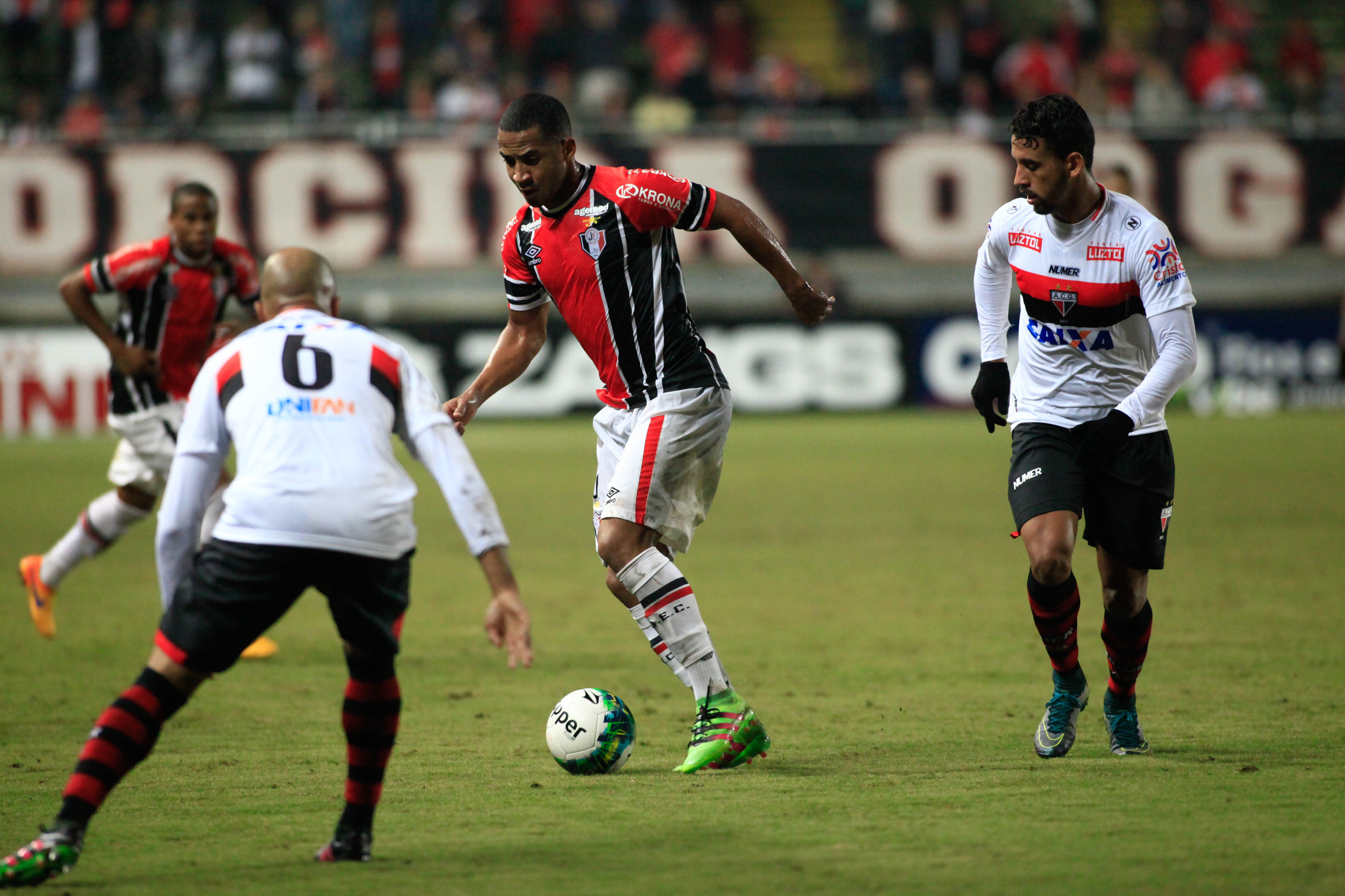 Joinville e Atlético Goianiense ficaram no 0 a 0 no primeiro turno da Série B, em junho - Carlos Junior/Arquivo/ND