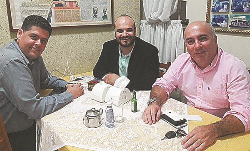 Secretários Romeu Oliveira (à dir.), Wagner Ferreira de Oliveira e Evandro Censi (à esq.) tiveram participação destacada na campanha eleitoral - Arquivo Pessoal/Divulgação/ND