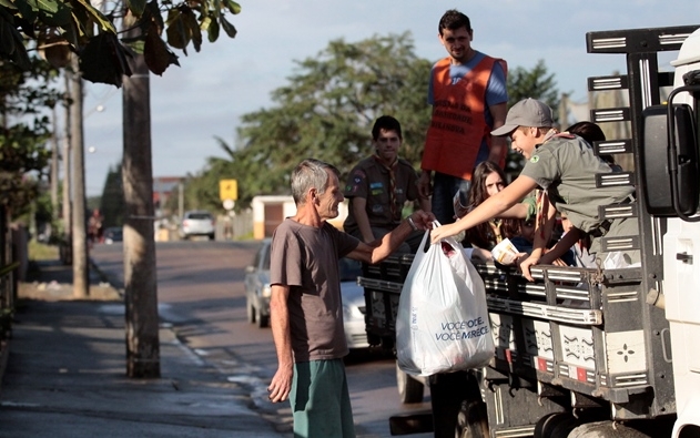 Maratona Da Solidariedade Arrecada Donativos Para Alegrar O Natal De