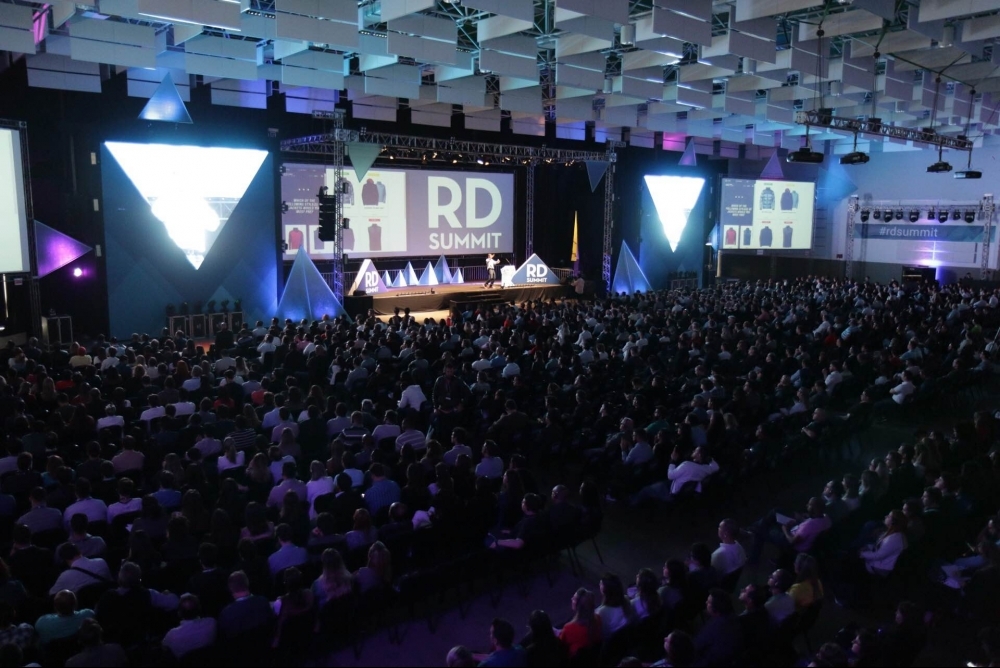 Evento RD Summit, no CentroSul, em Florianópolis, começou com casa lotada e 5,3 mil participantes nesta quinta-feira - Divulgação RD/ND
