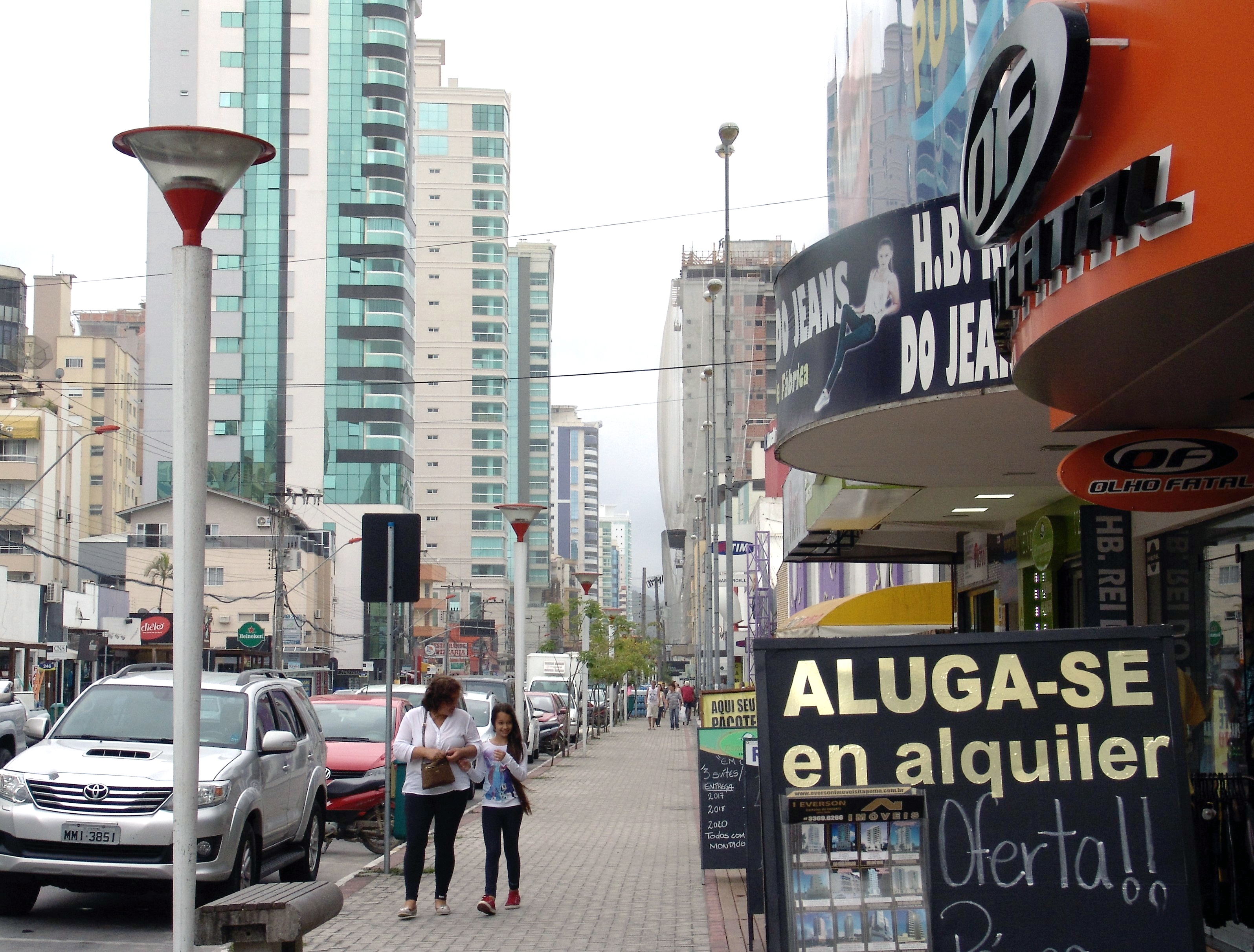 Vendas de im&oacute;veis para o ver&atilde;o tamb&eacute;m teve in&iacute;cio, ampliando as vagas de emprego - Marcos Horostecki