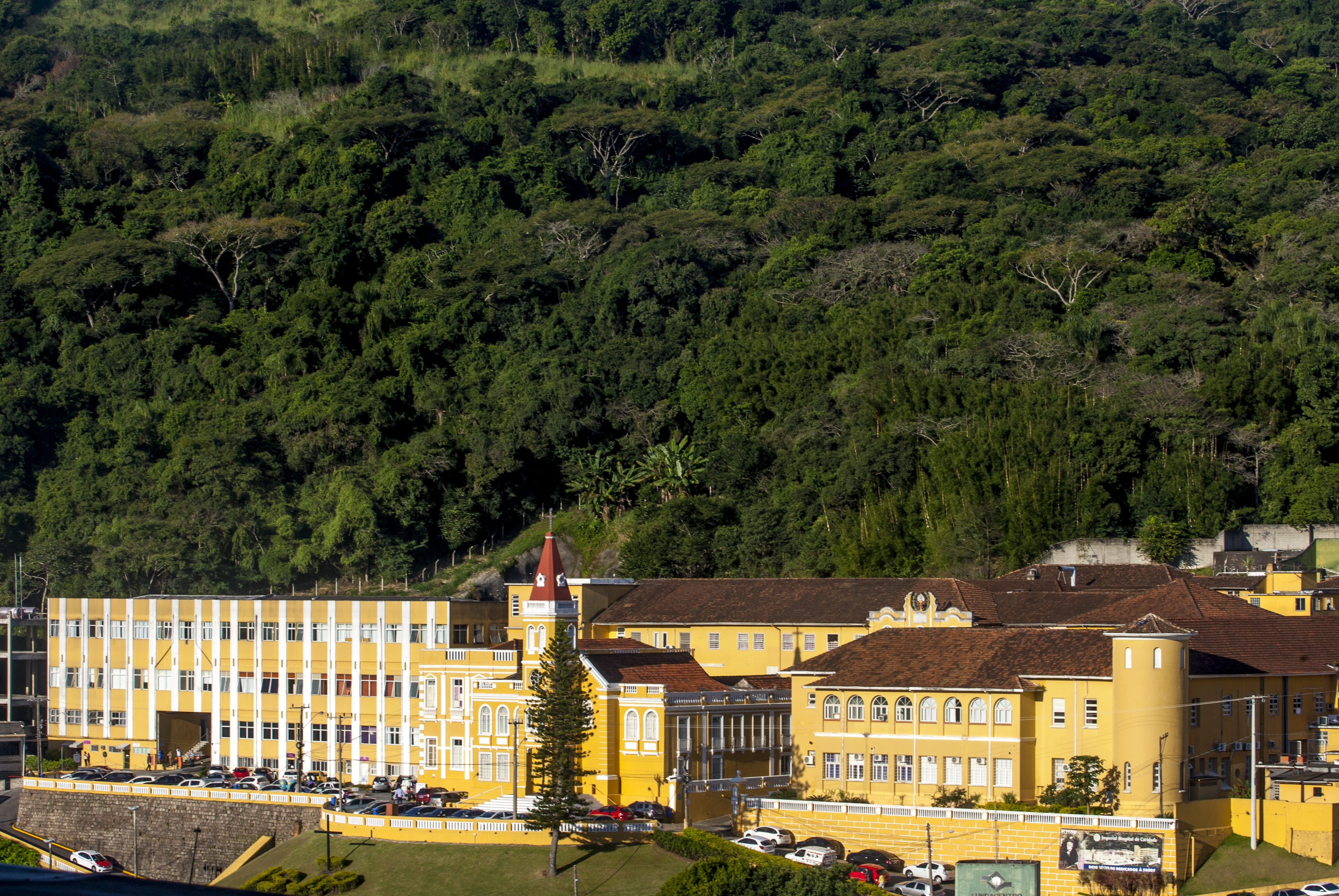 Caridade recebe uma m&eacute;dia mensal de 800 pacientes do SUS na emerg&ecirc;ncia - Fl&aacute;vio Tin/ND