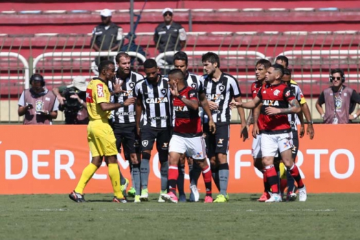 Quem Melhor Botafogo Ou Flamengo Vote No Duelo