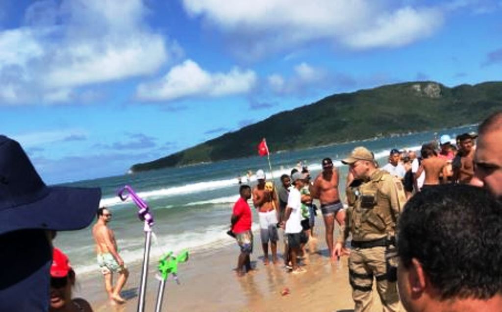 Identificado Corpo De Jovem Morto A Tiros Na Praia Dos Ingleses Em