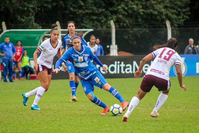 Nos pênaltis Ferroviária vence Avaí Kindermann e está na final do