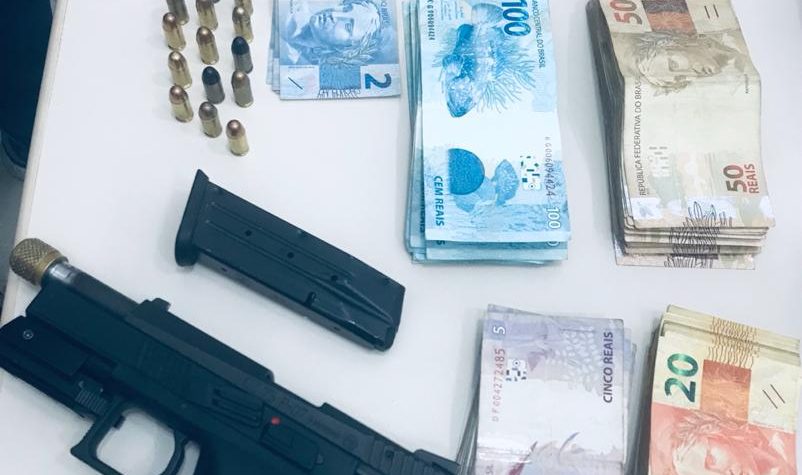 Pol Cia Prende Suspeito De Vender Armas E Muni Es Em Palho A Nd Mais