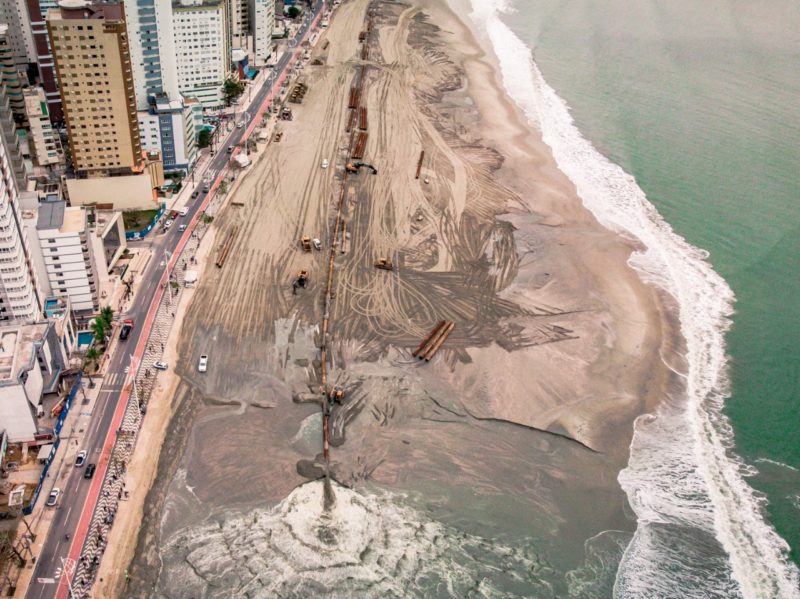 Alargamento da Praia Central em BC é finalizado veja fotos do antes e