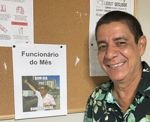 Após carreira como cantor Zeca Pagodinho é promovido a funcionário do mês