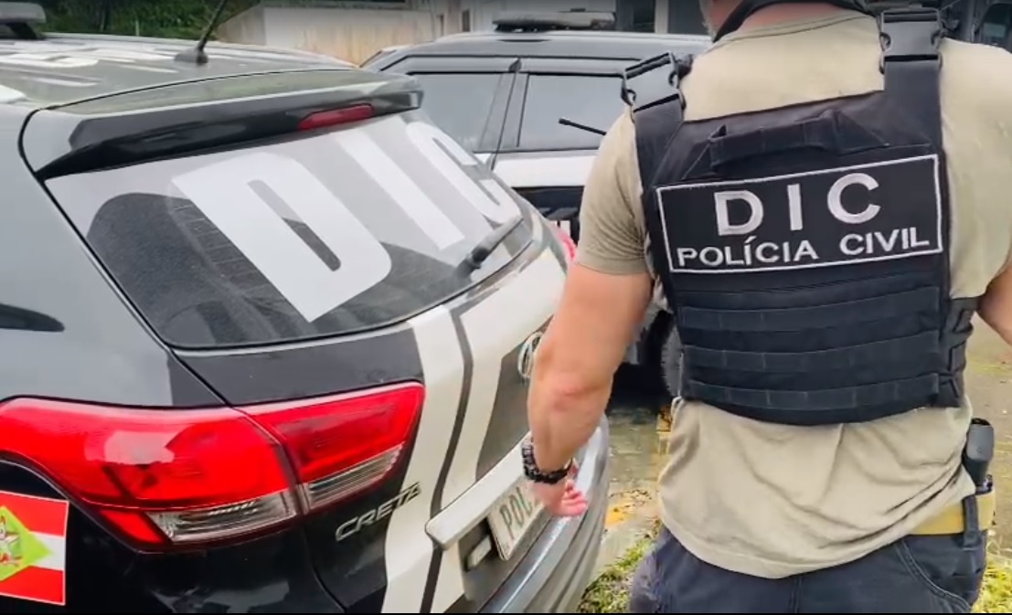 Polícia Civil prende homem que roubou casas em Joinville