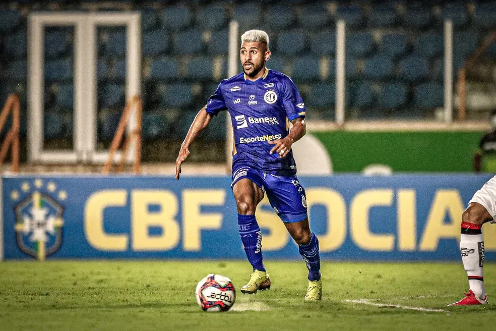 Figueirense anuncia mais um reforço para a Série C conheça o jogador