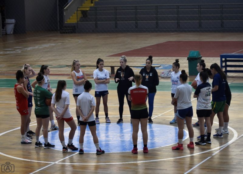 Basquete FCB convoca seleções Feminina e Masculina sub 18