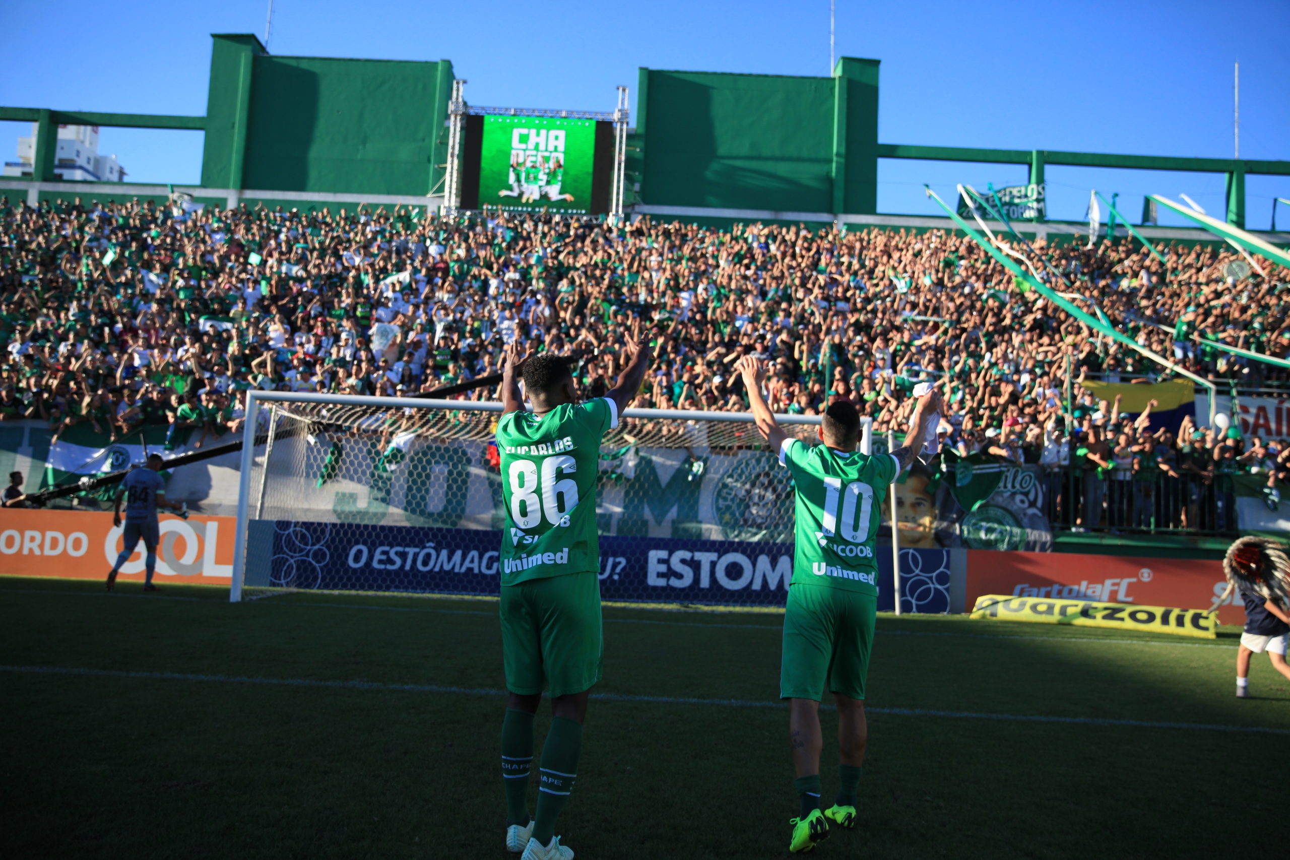 Chapecoense prepara três mudanças para enfrentar o Grêmio veja quais