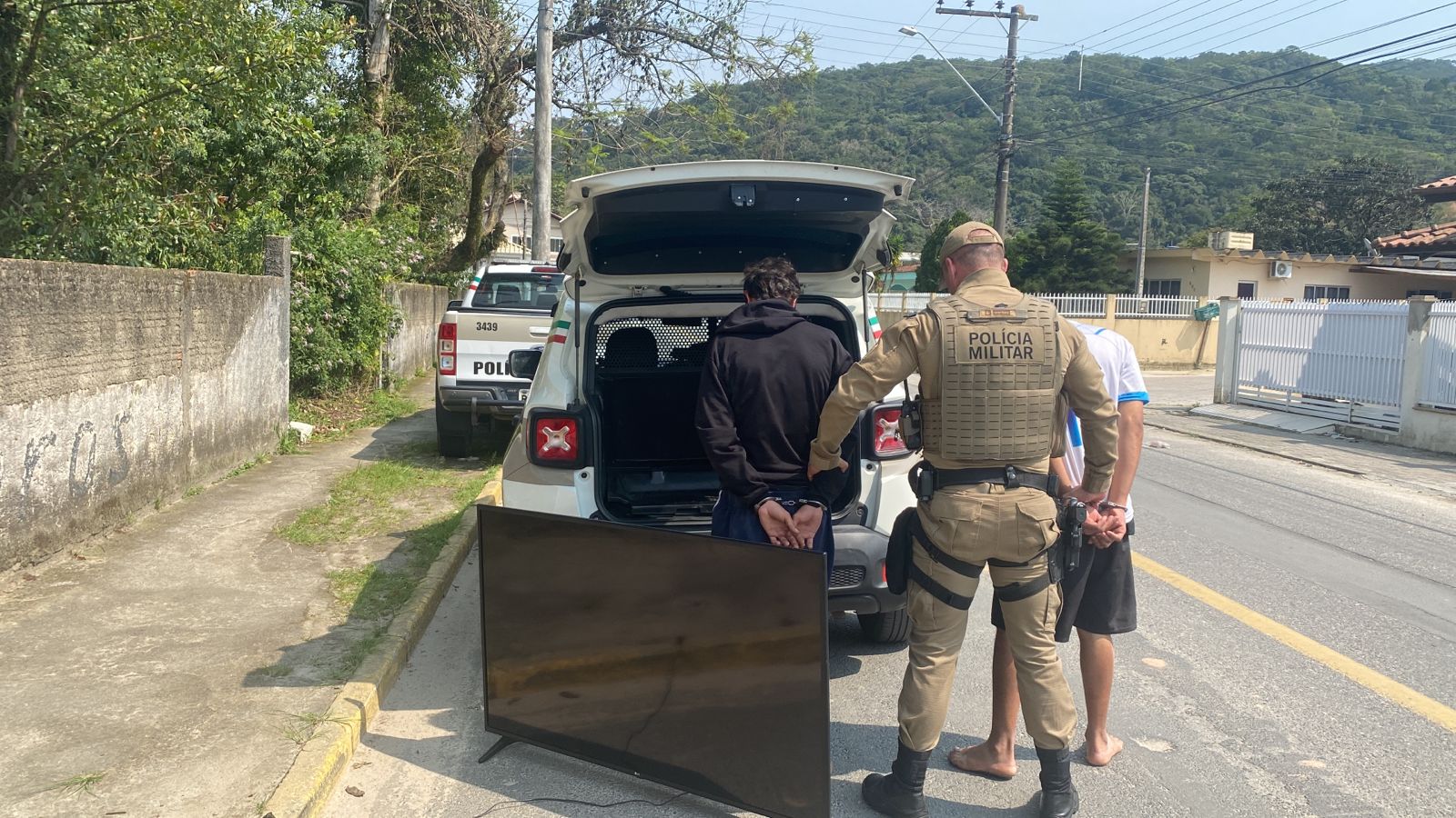 Furto Em Resid Ncia Termina Apreens O De Drogas No Litoral Norte