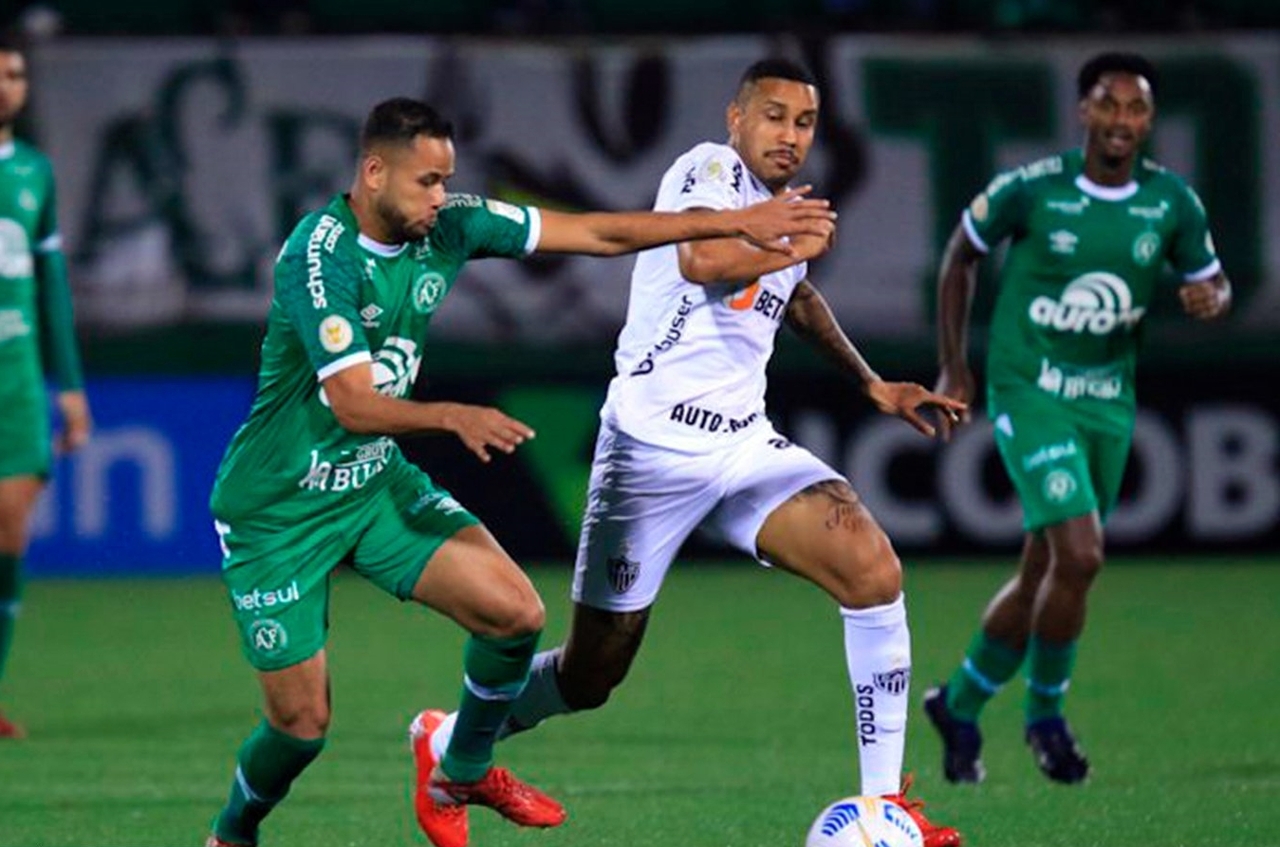 Ex Atacante Da Chapecoense D Chilique Em Jogo Que Marcou Volta De