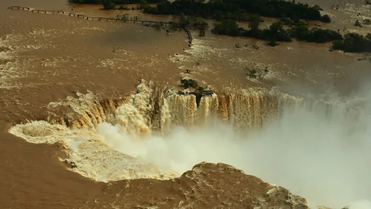 Passarela Da Garganta Do Diabo Destru Da Ap S Alta Vaz O