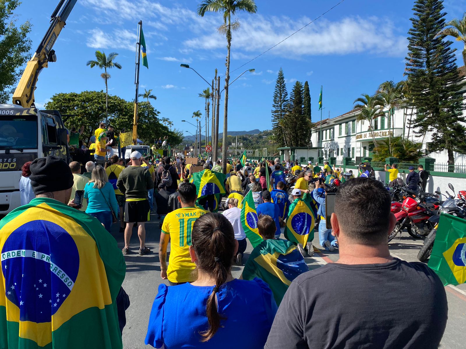 CDL de Blumenau divulga carta aberta aos comerciantes sobre manifestações