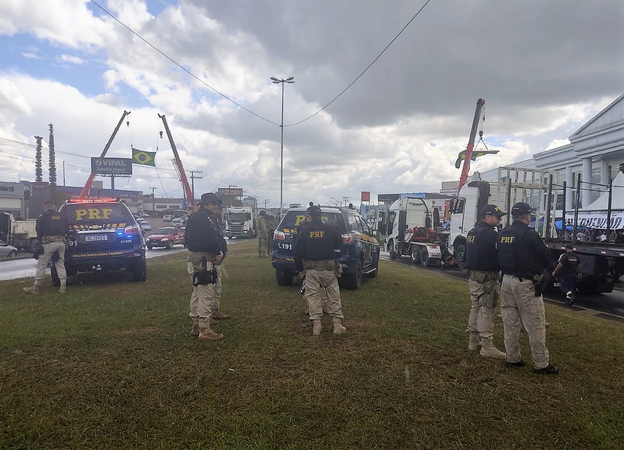 Bloqueios Voltam A Ocorrer Em Sc E Prf Negocia Manifestantes Veja