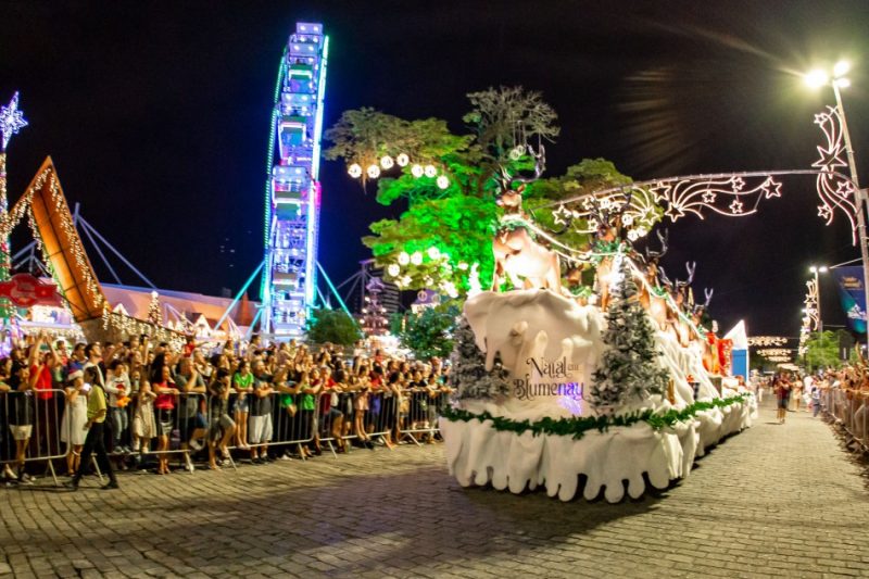 S Bado Dia De Desfile De Natal Em Blumenau Veja Detalhes