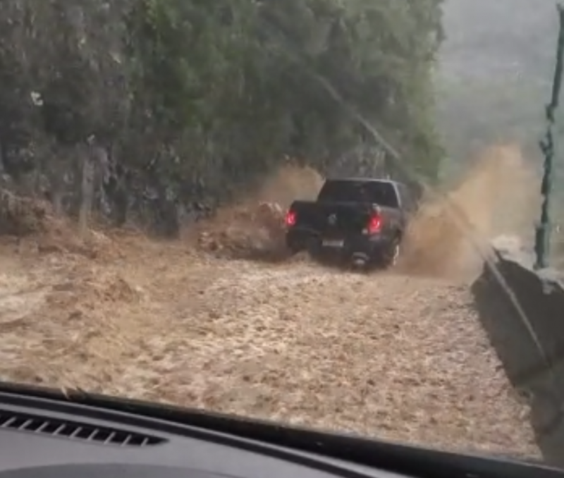 Serra do Rio do Rastro é interditada após deslizamentos veja vídeos