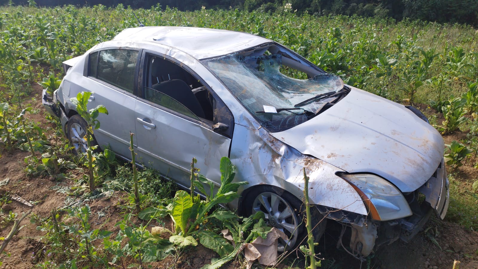 Homem Arremessado Para Fora Do Carro E Morre Ap S Acidente De