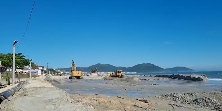 VÍDEO Veja como está o trabalho de alargamento da praia dos Ingleses