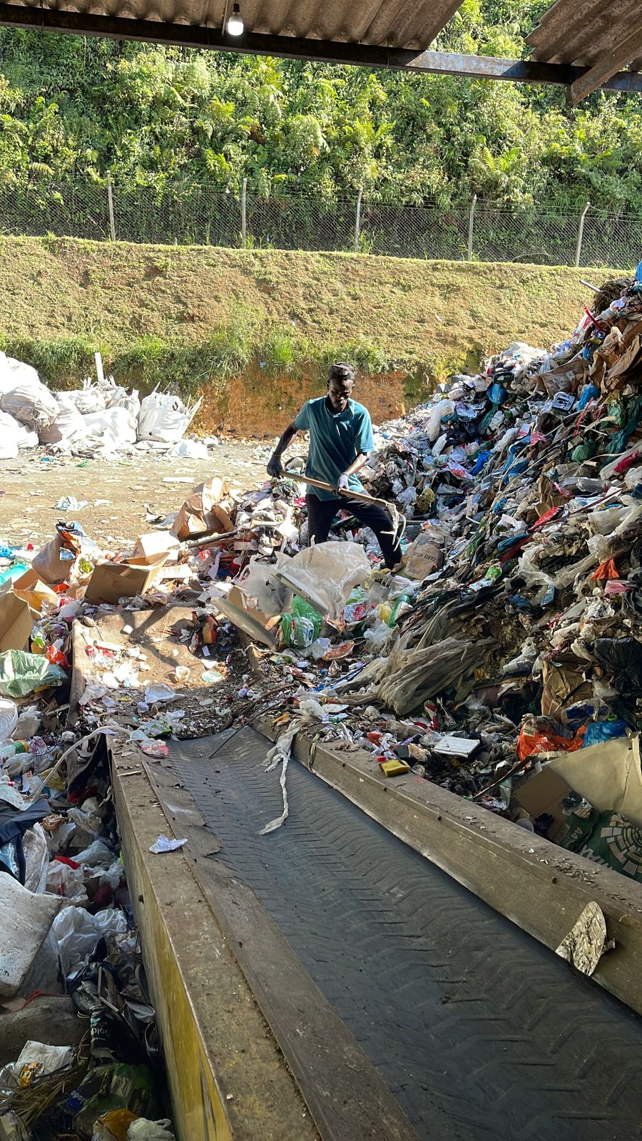 Cooperativa de recicláveis de Blumenau luta contra ordem de despejo