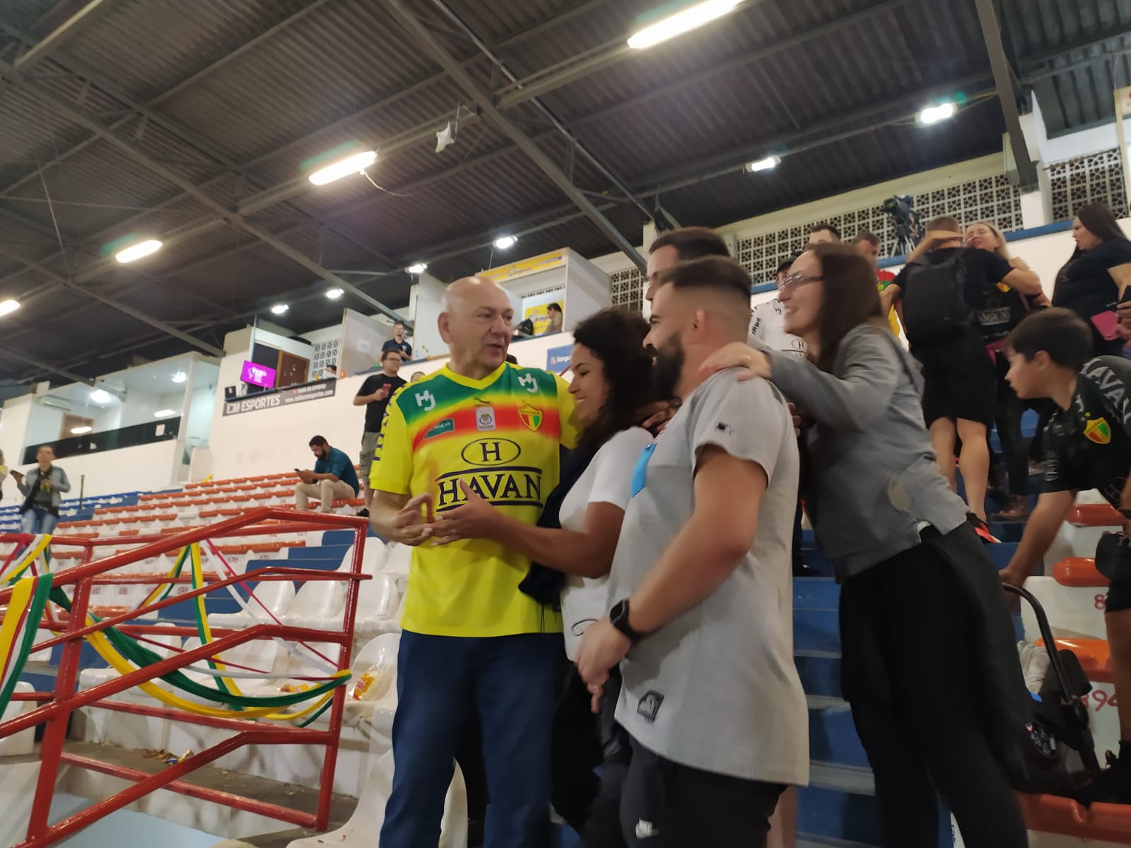 Torcida Do Brusque Tieta Hang E Pede O Retorno Da Havan Volta Luciano