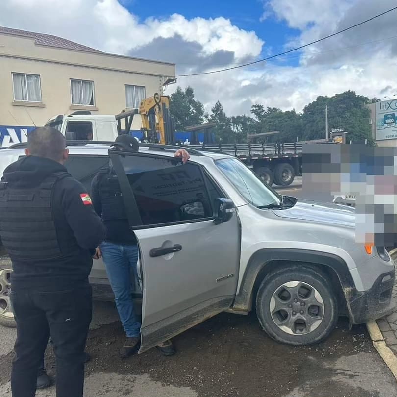 Homem Preso Em Flagrante Muni Es Drogas E Documento Falso Em Api Na