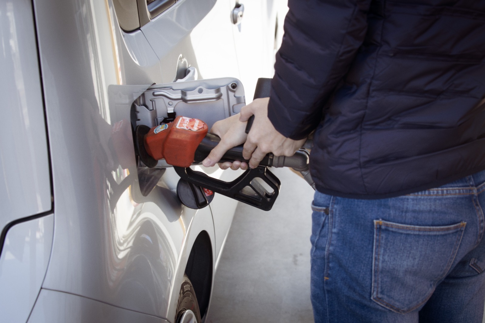 Gasolina ficará mais barata em Balneário Camboriú Dia Livre de