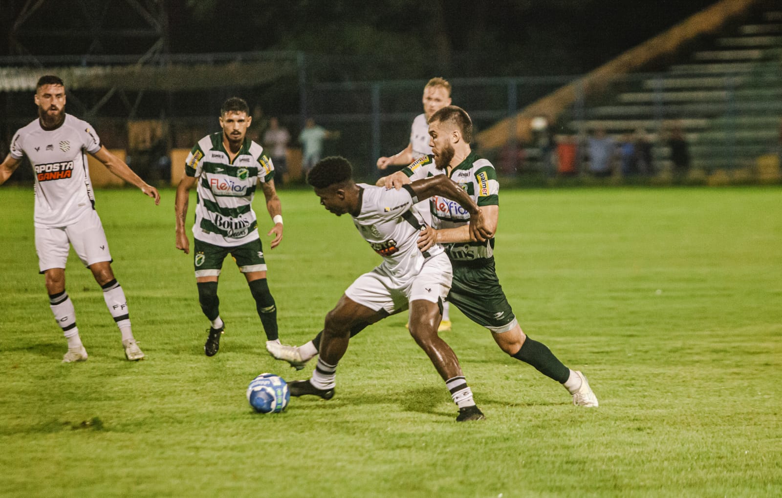 Notas do Figueirense A estreia no Brasileiro da Série C o gramado o