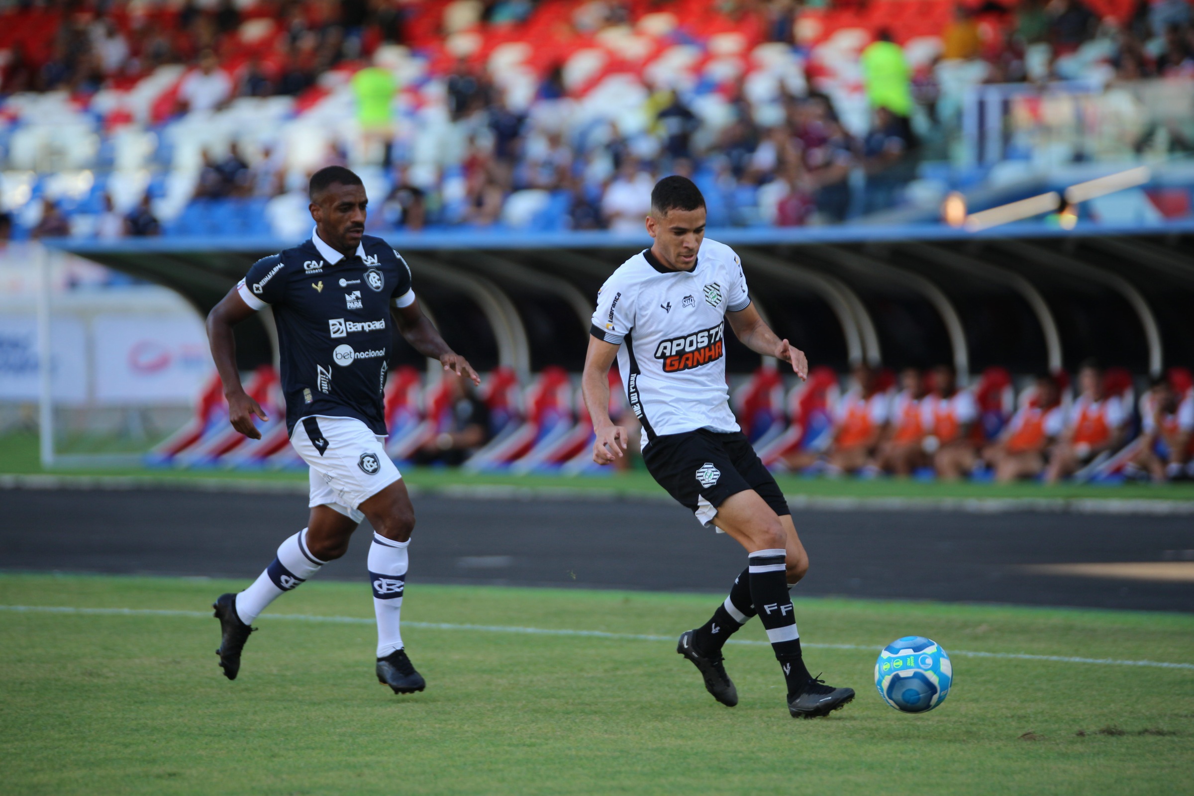 Figueirense busca o empate contra o Remo no Mangueirão lotado