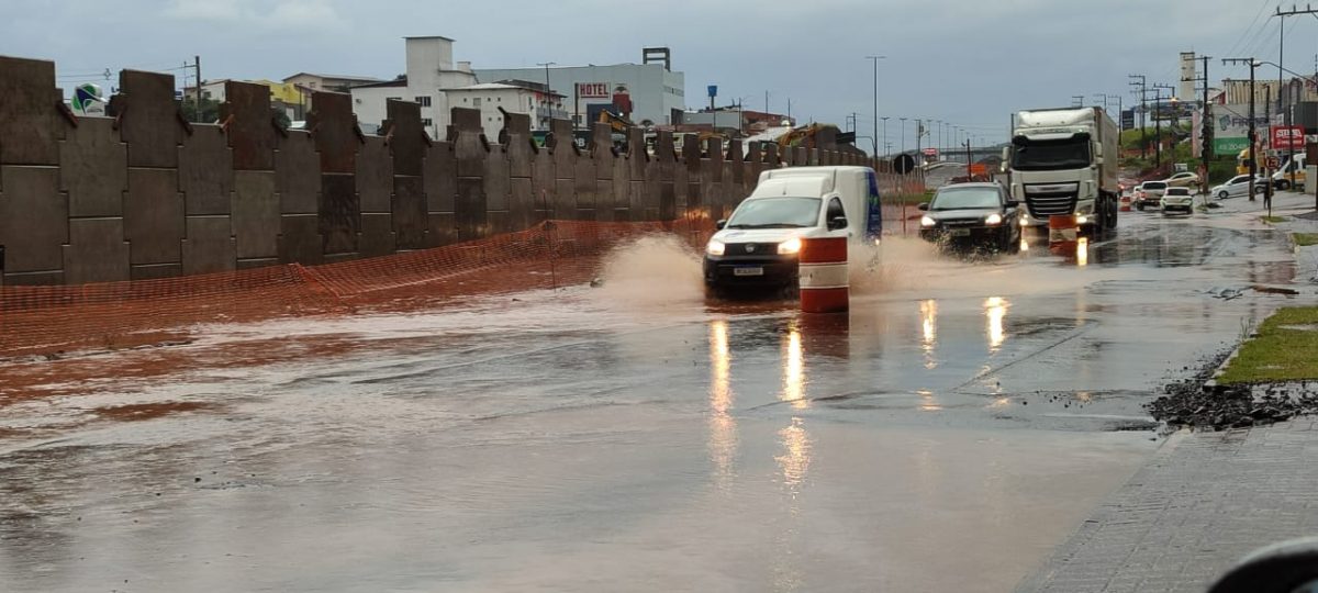 Município de SC registra 80 mm de chuva em apenas 12 h Defesa Civil