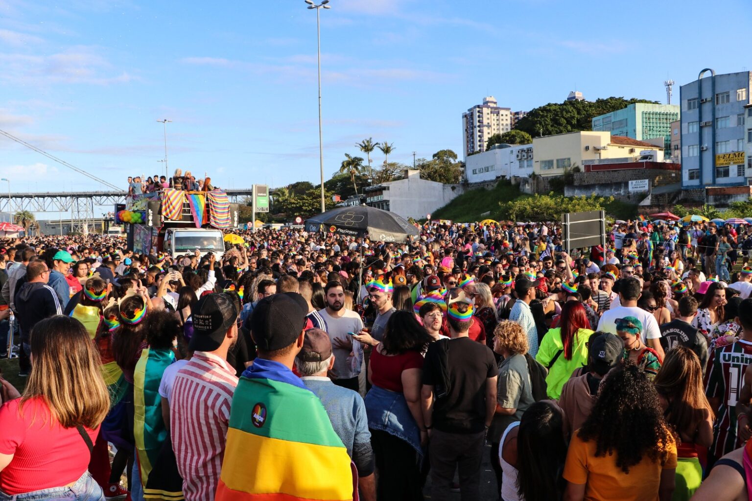 Parada LGBTI de Florianópolis espera mais de 100 mil pessoas confira