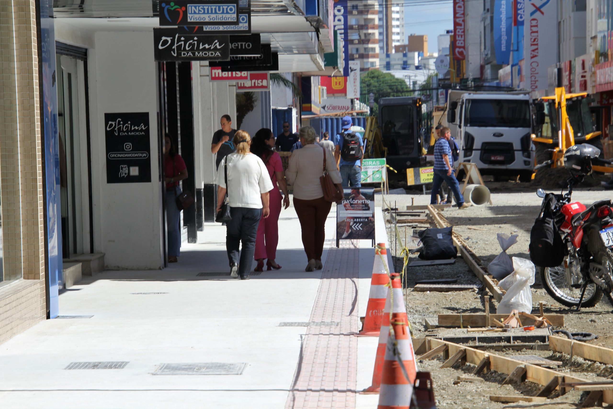 Obras na Hercílio Luz alteram trânsito e fornecimento de água no centro