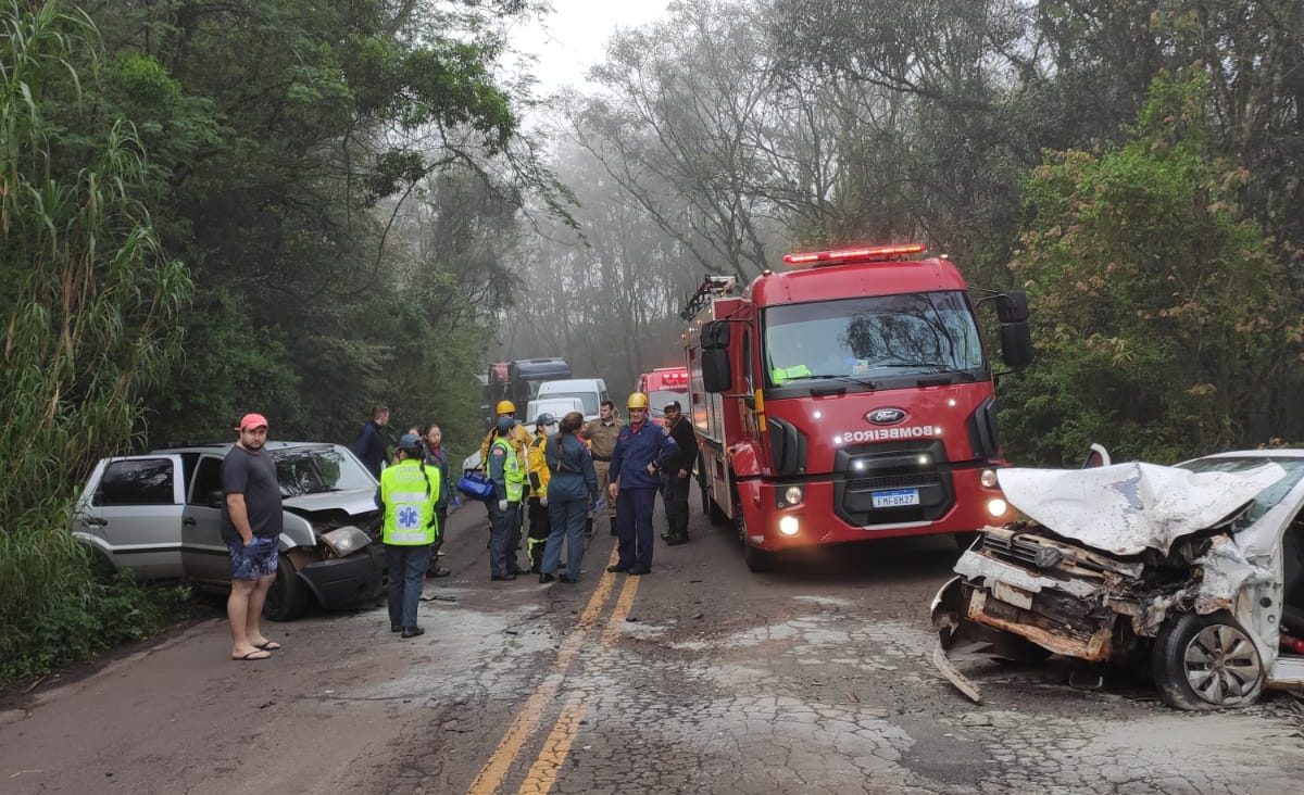 Grave Acidente Deixa Feridos Em Rodovia Do Oeste De Sc