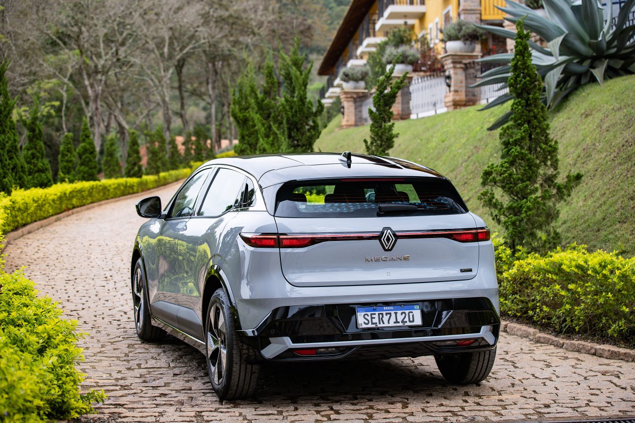 Renault Megane El Trico Chega Design High Tech