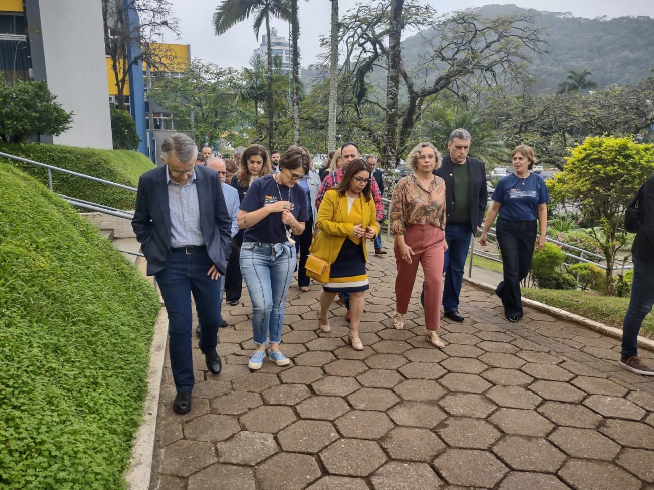 Saiba Qual Foi A Novidade Na Visita Da Comitiva Do Mec Furb Em Blumenau