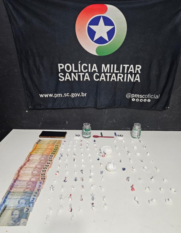 Polícia Militar desmonta operação de tráfico de drogas por Pix em Itajaí