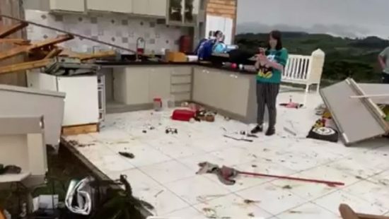 Ventos De 107 Km H E Quase 300 Casas Sem Luz Passagem Do Tornado Na