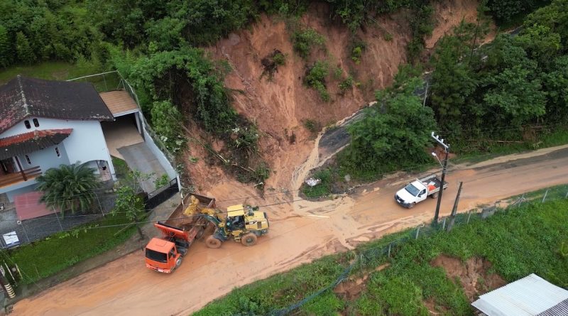 FOTOS Deslizamentos E Ruas Alagadas Marcam Esta Sexta Feira Em Blumenau