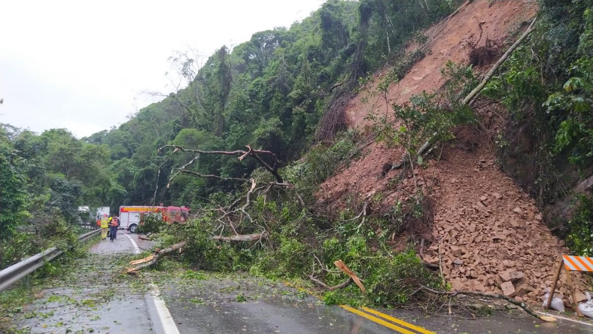 Trecho Da Br No Alto Vale Continuar Totalmente Interditado Ap S