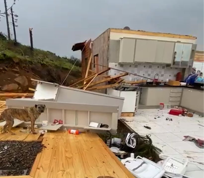 VÍDEOS Tornado devasta região da Serra Catarinense ventos acima de