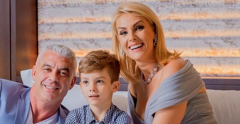 Ex Marido De Ana Hickmann Alexandre Correa Abre M O Da Guarda