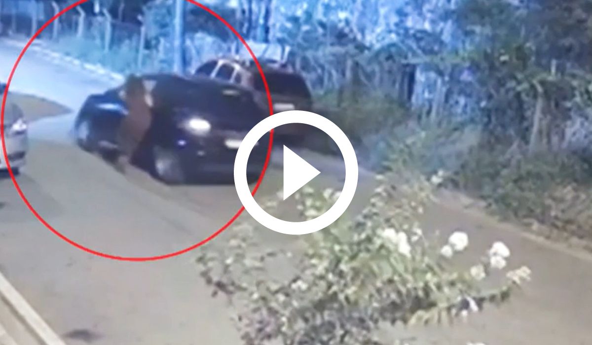 VÍDEO Mulher é arrastada por carro tentando recuperar celular roubado