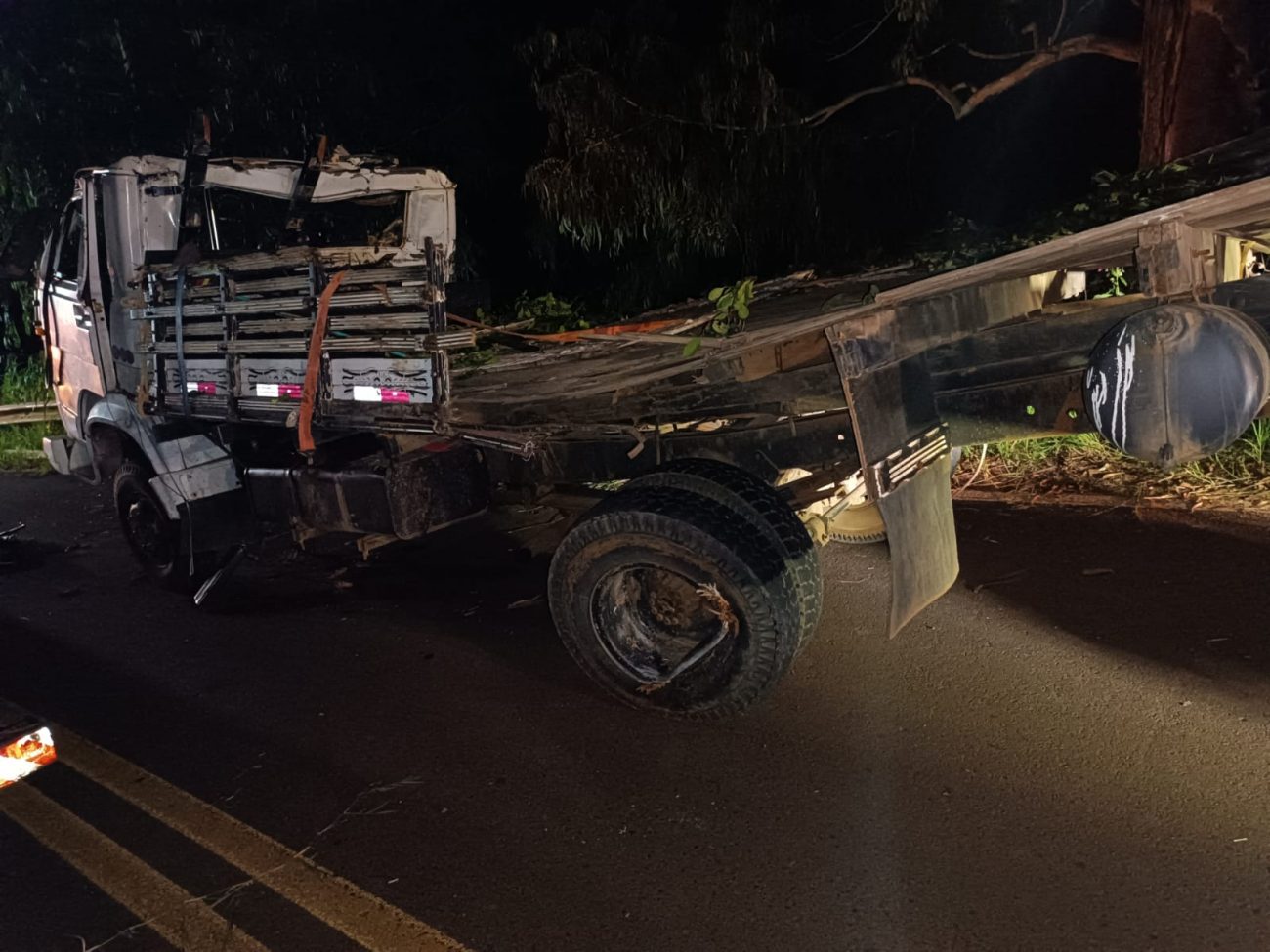 Passageiro morre em grave acidente caminhão na SC 154 em Passos Maia