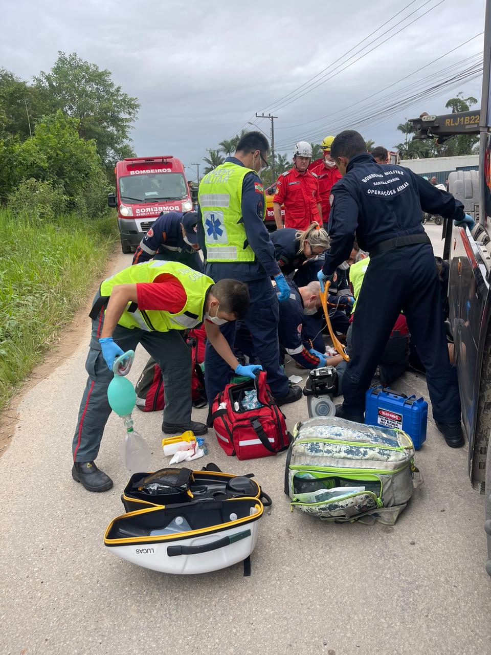 Acidente grave mata menina de 12 anos na Rod Jorge Lacerda em Itajaí