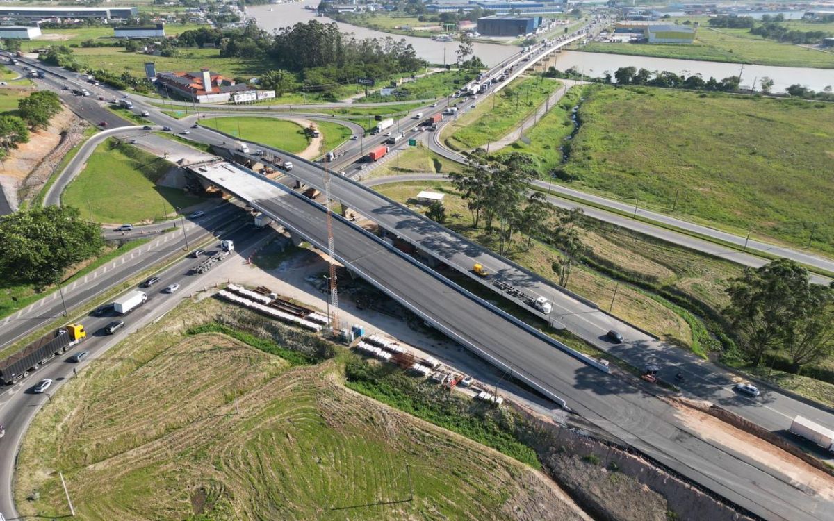 O que falta para inaugurar viaduto de duplicação da BR 470 em Navegantes