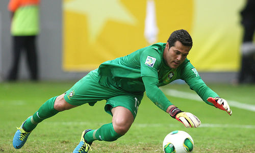 De volta ao Brasil, Julio César avalia experiência na Índia como positiva