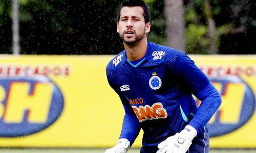 Ex-goleiro do Cruzeiro sonha com o acesso na mais disputada Série B italiana